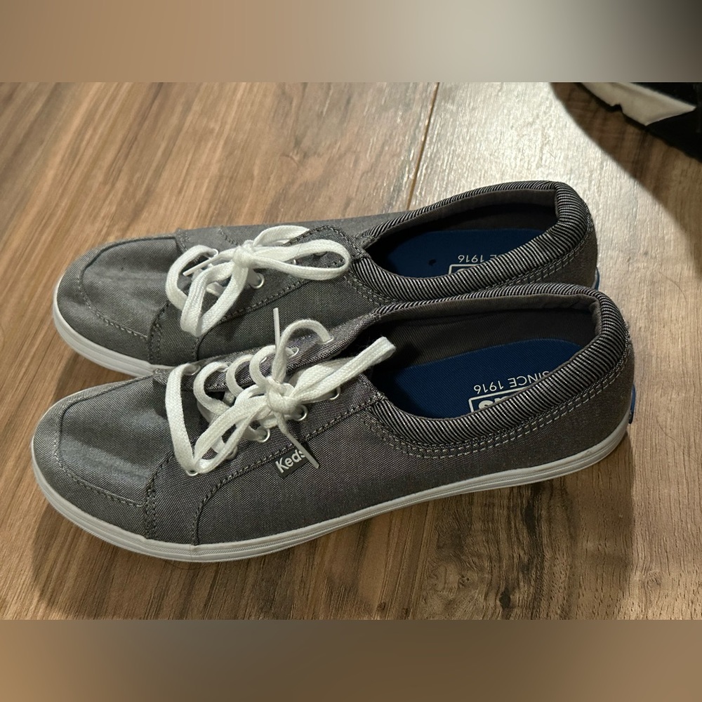 Keds woman’s size 7 gray